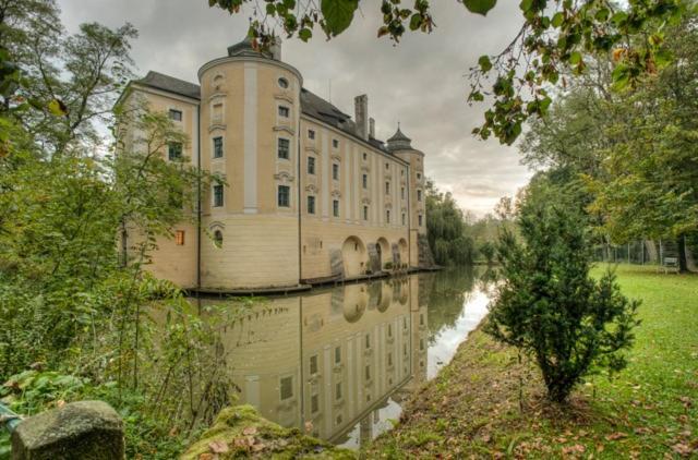 Hotel Gastehaus Schloss Bernau Fischlham Exteriér fotografie