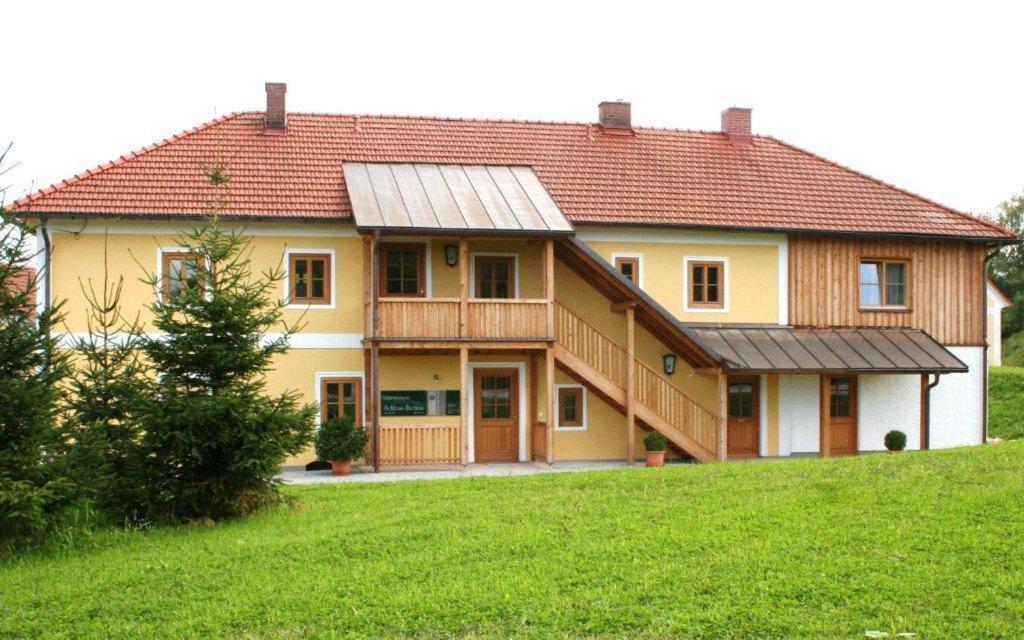 Hotel Gastehaus Schloss Bernau Fischlham Exteriér fotografie