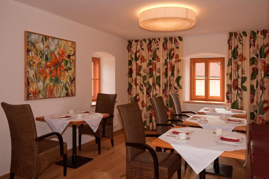 Hotel Gastehaus Schloss Bernau Fischlham Exteriér fotografie