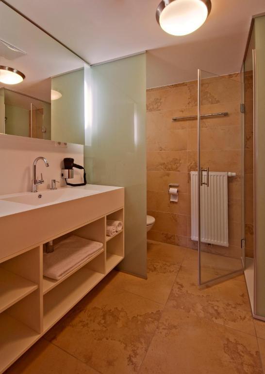 Hotel Gastehaus Schloss Bernau Fischlham Pokoj fotografie